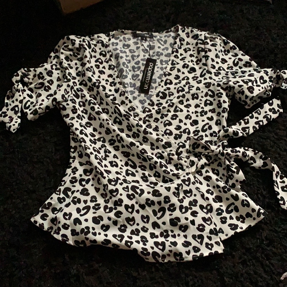 Leopard tie up shirt!
